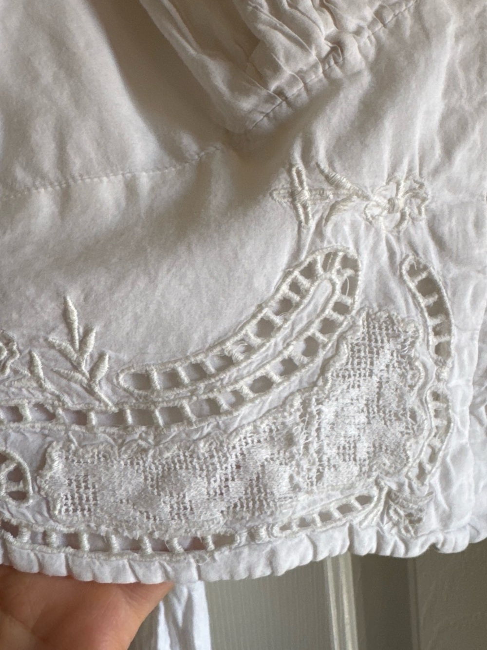 Farm Rio Cropped Embroidered top - Picture 5 of 7